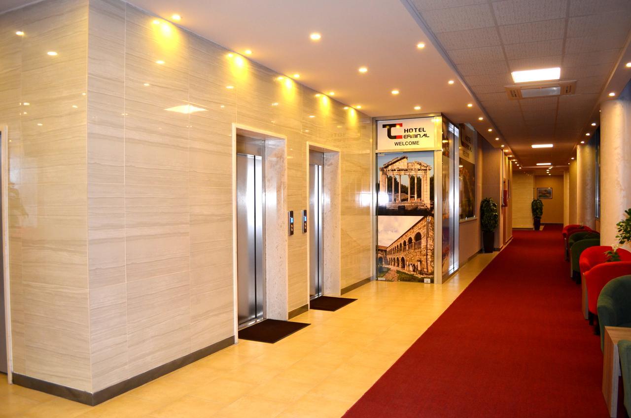 Hotel Terminal Tirana Exterior foto